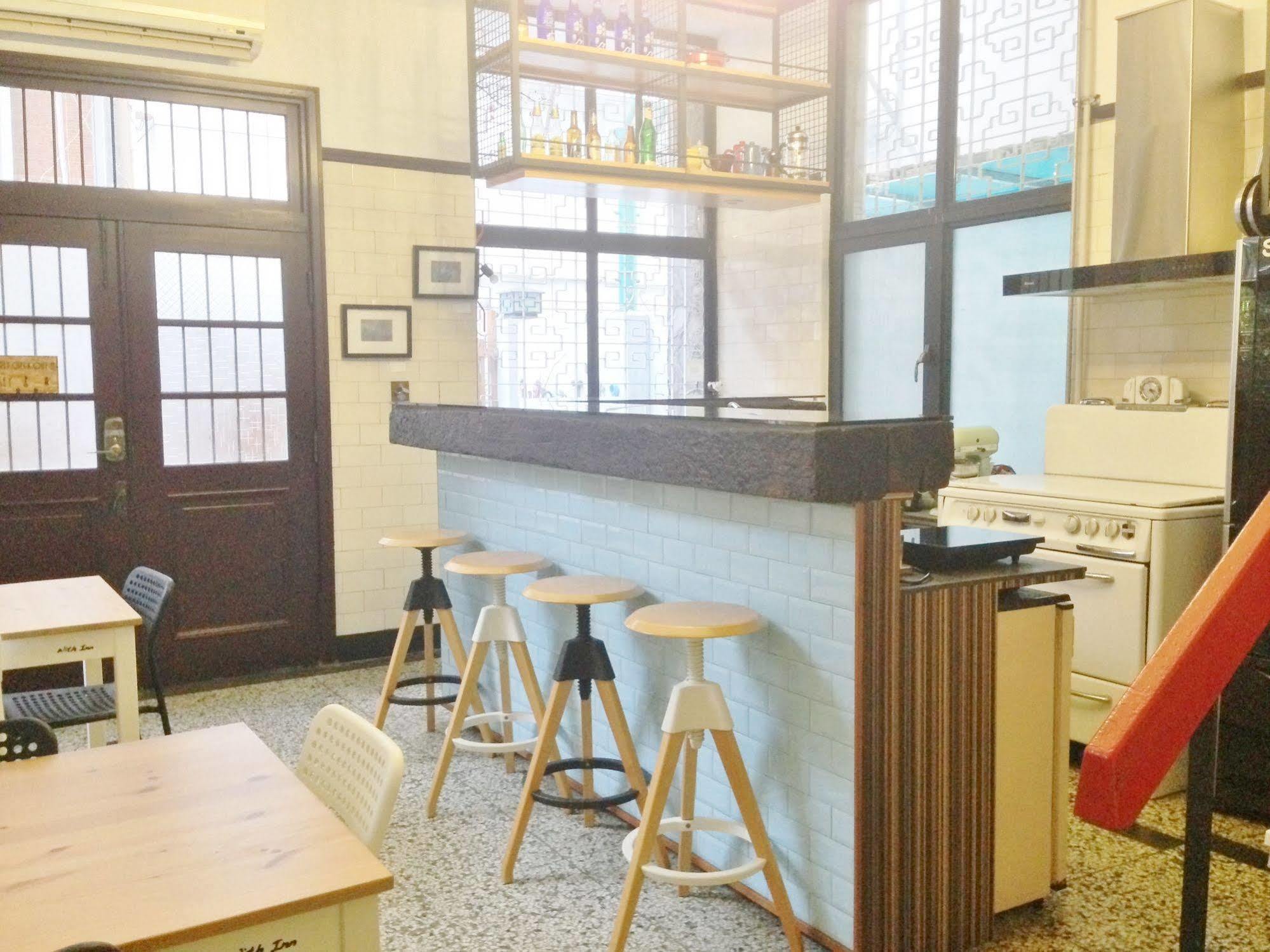 بيت شباب ويز إن كاوشيونغ المظهر الخارجي الصورة